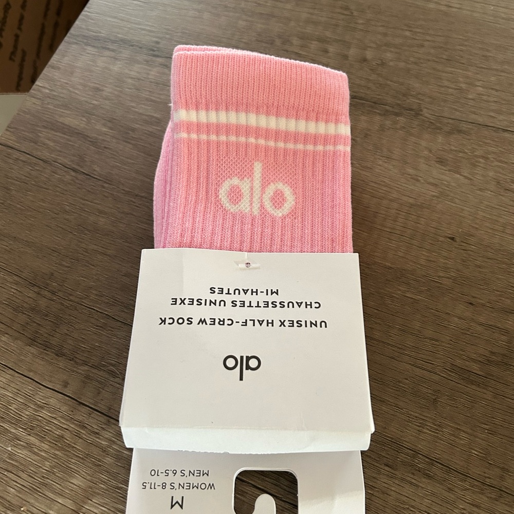 ALO BUNDLE - Socks & Scrunchies - Picture 2 of 7